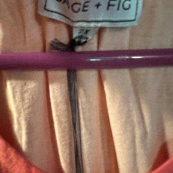 Sage & Fig size 2X Floral Peach and Lavender Women's Top, New with tags - Picture 3 of 5